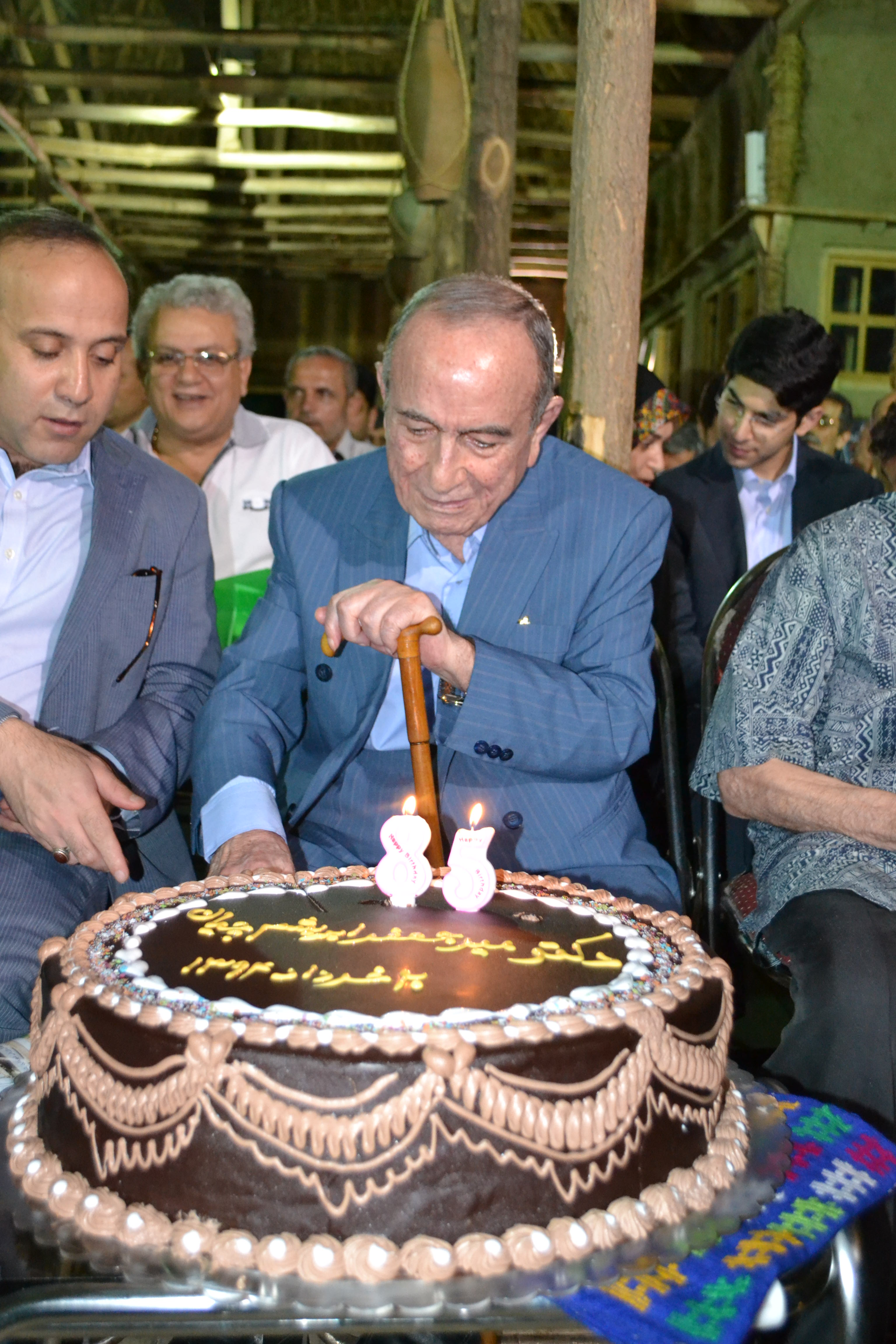 بزرگداشت دکتر میرجعفر ابریشم چیان(سازنده دانشکده ادبیات و علوم انسانی دانشگاه گیلان)